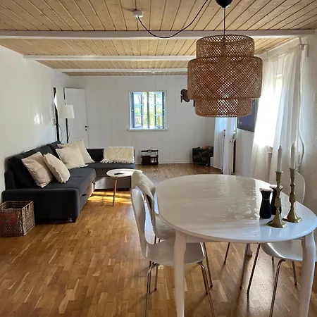Semesterbostad Charming House With Beautiful Views