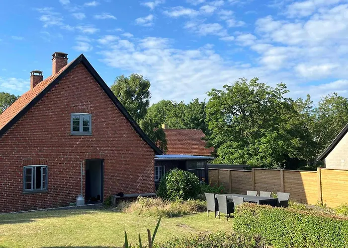 Charming House With Beautiful Views Дом отдыха Гедсер